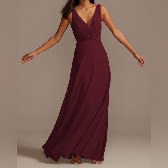 David's Bridal Dresses & Skirts - David’s Bridal Chiffon bridesmaid dress